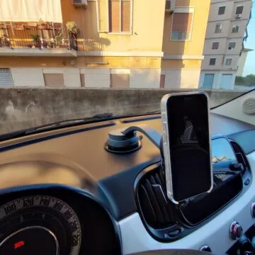 Recensione Anker MagGo 613, il supporto auto magnetico e con ricarica 7,5W