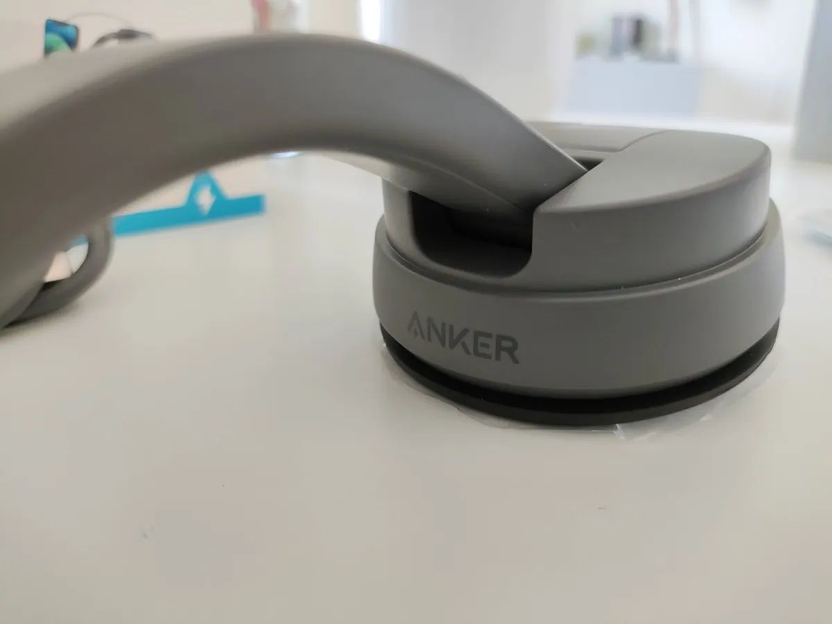 Recensione Anker MagGo 613, il supporto auto magnetico e con ricarica 7,5W Recensione Anker MagGo 613, il supporto auto magnetico e con ricarica 7,5W