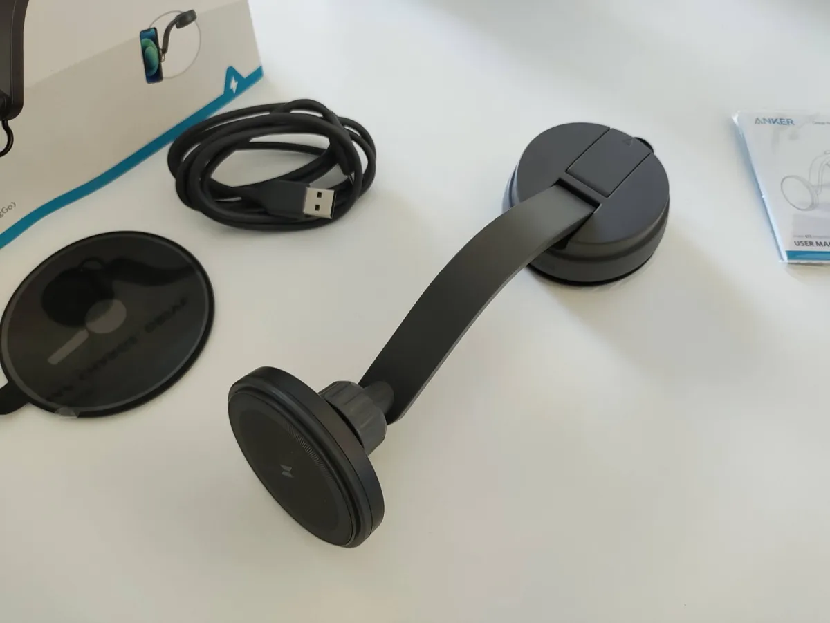 Recensione Anker MagGo 613, il supporto auto magnetico e con ricarica 7,5W Recensione Anker MagGo 613, il supporto auto magnetico e con ricarica 7,5W