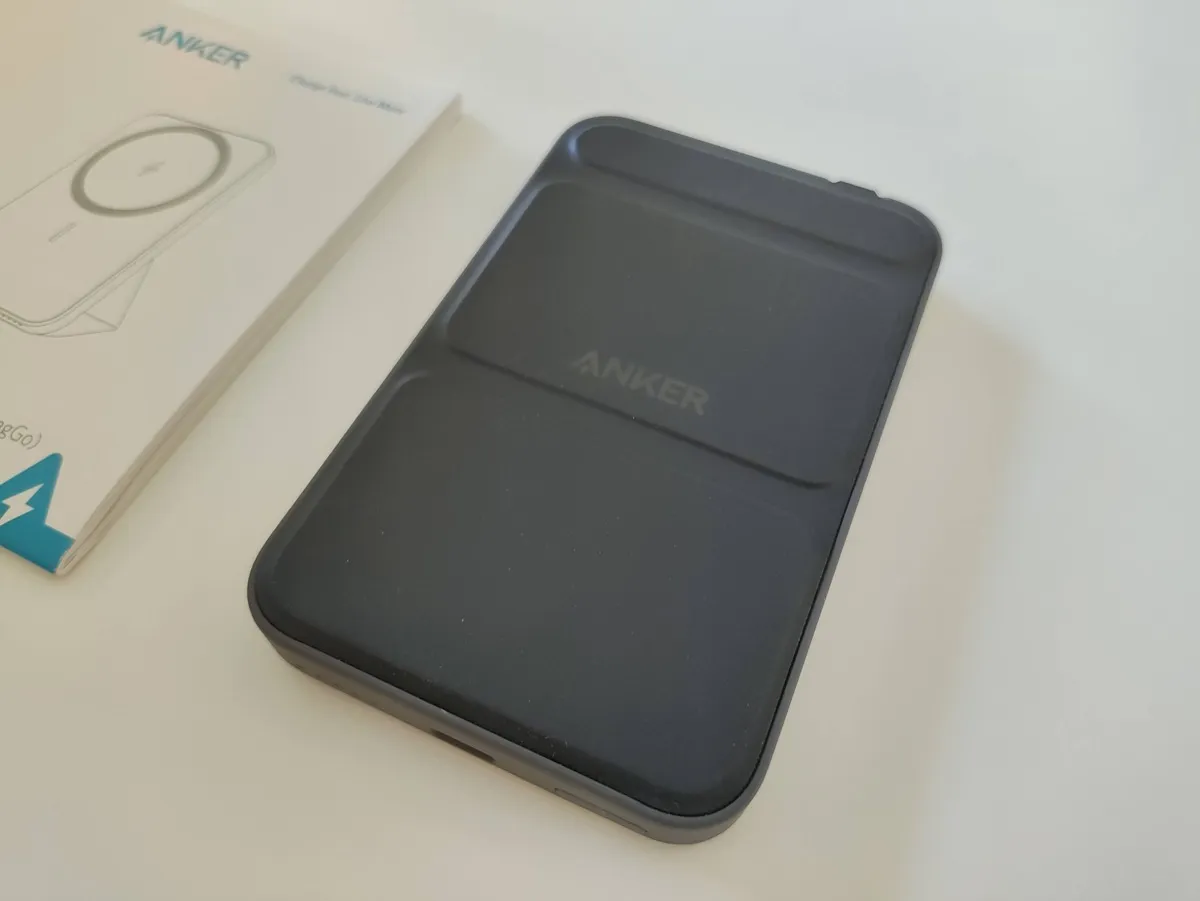 Recensione Anker 622, la batteria magnetica che regge in piedi l’iPhone Recensione Anker 622, la batteria magnetica che regge in piedi l’iPhone