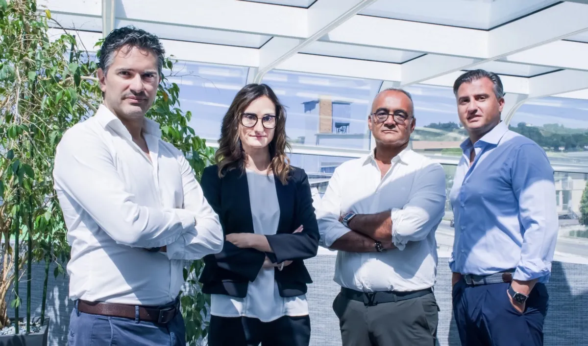 Dalla fusione di Juice, Med Store e Rekordata nasce il più grande Apple Premium Reseller italiano con 60 negozi e 500 dipendenti Dalla fusione di Juice, Med Store e Rekordata nasce il più grande Apple Premium Reseller italiano con 60 negozi e 500 dipendenti