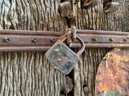 Aggiornate a iOS 26.2, risolti più di 20 problemi di sicurezza XProtect, l'antimalware di serie su macOS, ora sfrutta un approccio proattivo