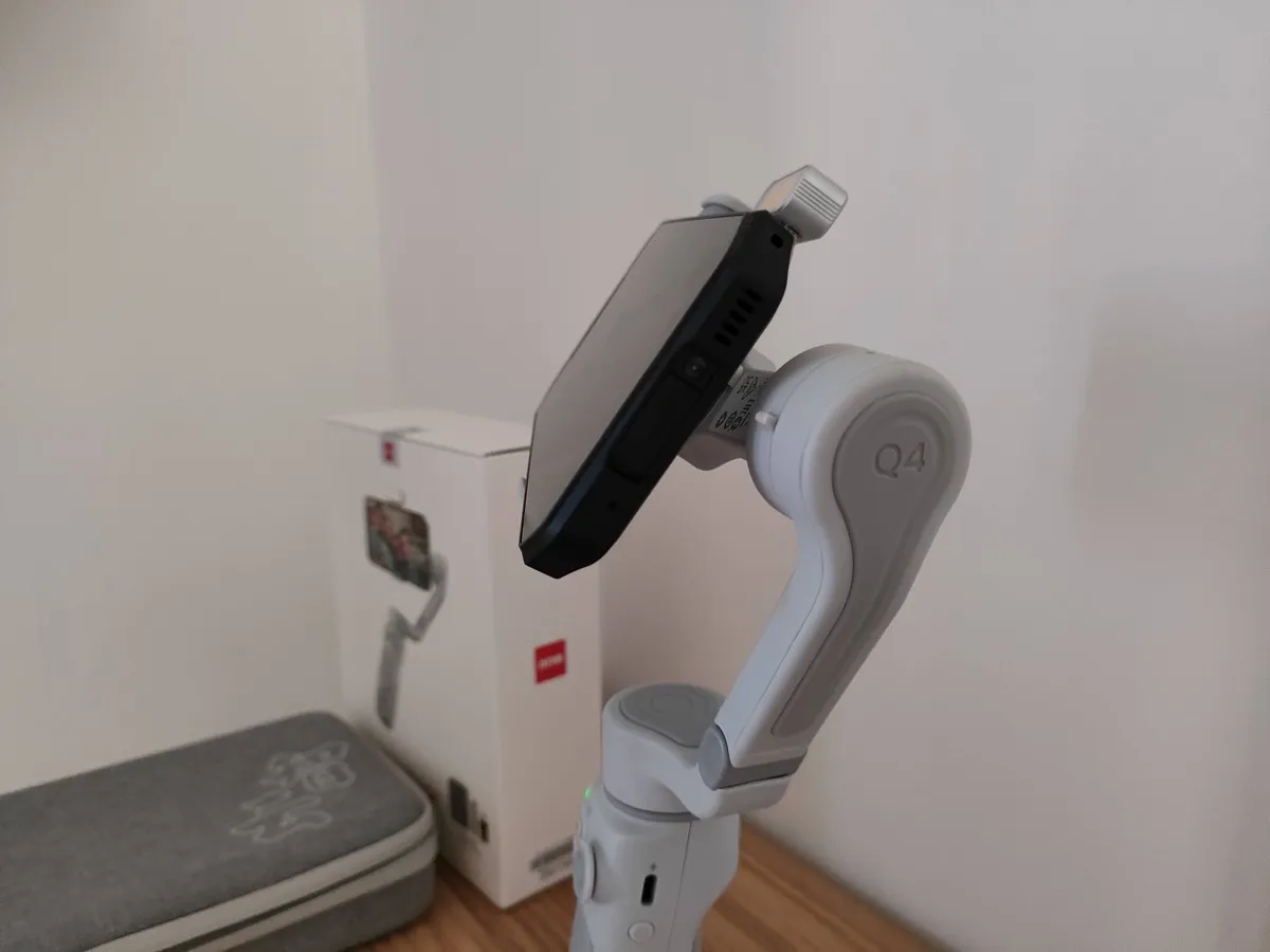 Recensione ZHIYUN Smooth Q4