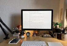 Come collegare un Mac mini M1 ad un display Apple del 2008 Un Mac mini M1 con un display Apple del 2008? Fatto!