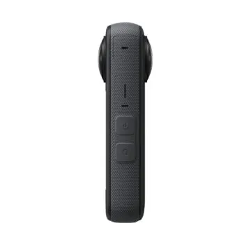 Insta360 X3, l’ action cam migliora tutto e punta ai social