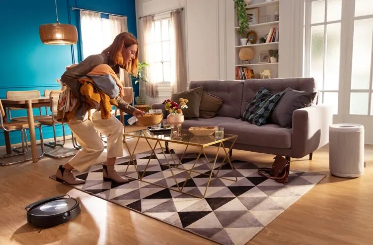 Roomba Combo j7 plus è il primo robot 2 in 1 con panno retrattile