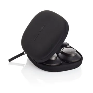 Bowers e Wilkins Px8, le cuffie di lusso senza compromessi