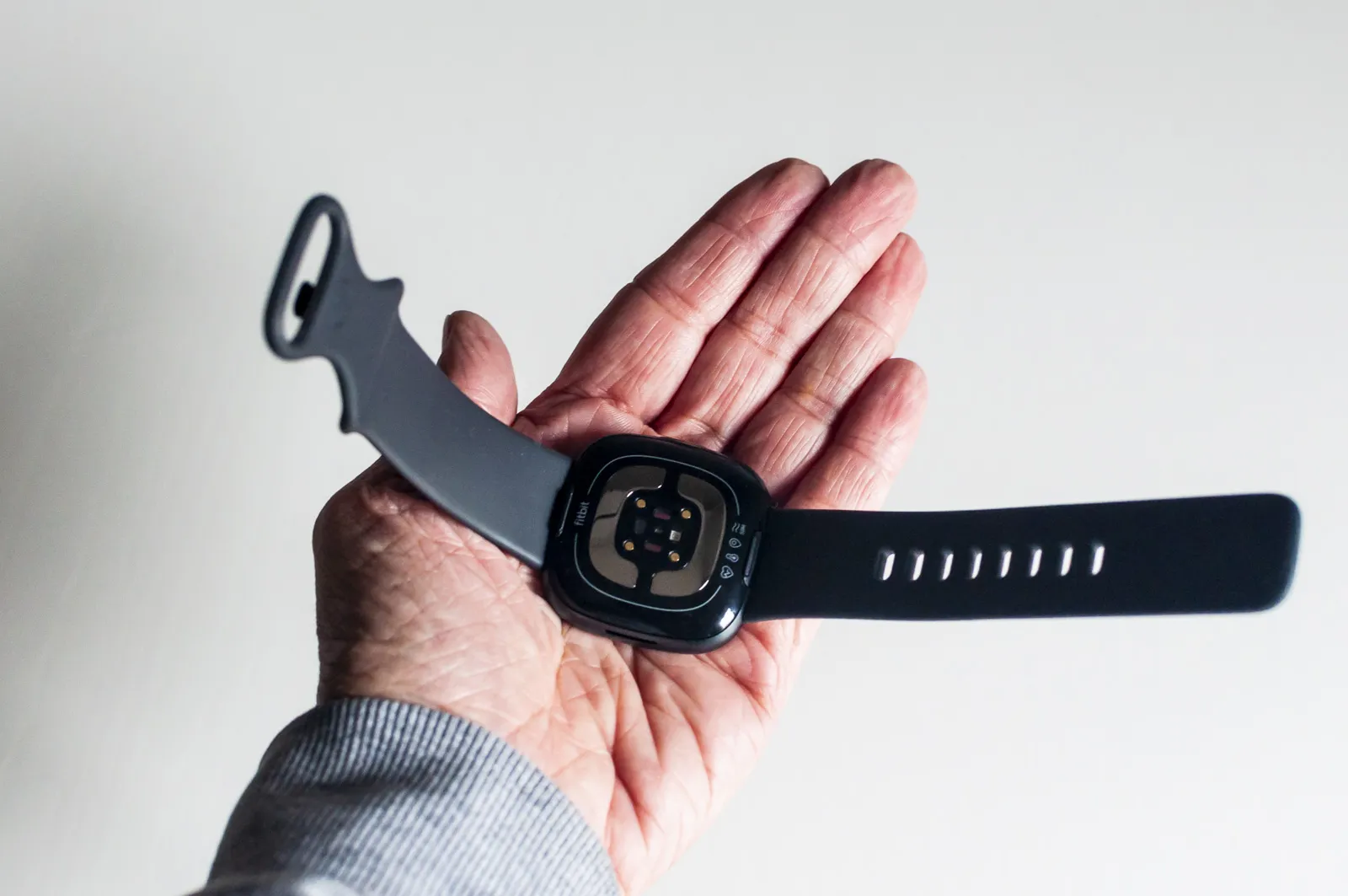 Recensione Fitbit Sense 2, lo smartwatch di Fitbit evolve, ma solo in parte Recensione Fitbit Sense 2, lo smartwatch di Fitbit evolve, ma solo in parte