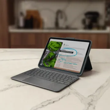Logitech svela Combo Touch, Slim Folio e Rugged Folio per iPad 2022
