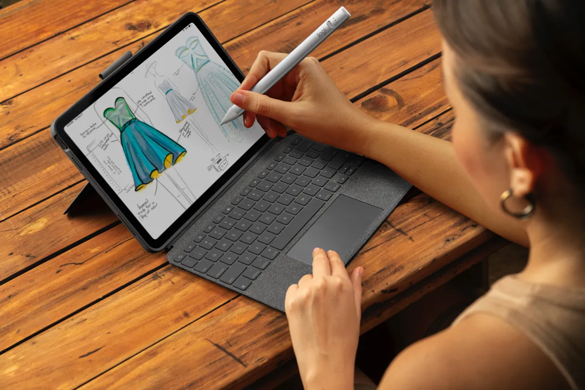 Logitech svela Combo Touch, Slim Folio e Rugged Folio per iPad 2022 Logitech svela Combo Touch, Slim Folio e Rugged Folio per iPad 2022