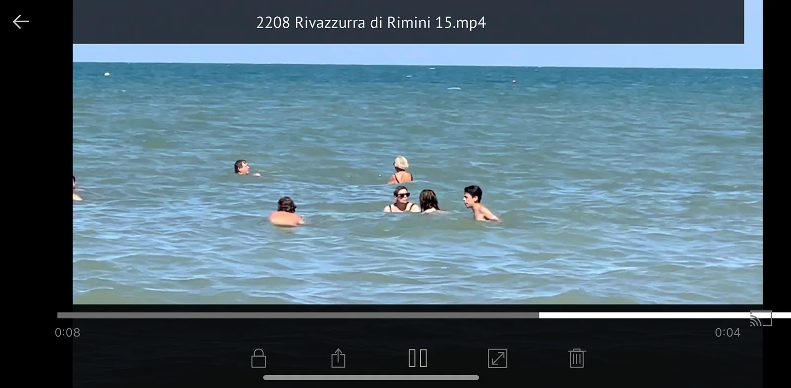 Recensione SanDisk iXpand Go, spazio aggiuntivo per iPhone e iPad senza problemi Recensione SanDisk iXpand Go, spazio aggiuntivo per iPhone e iPad senza problemi