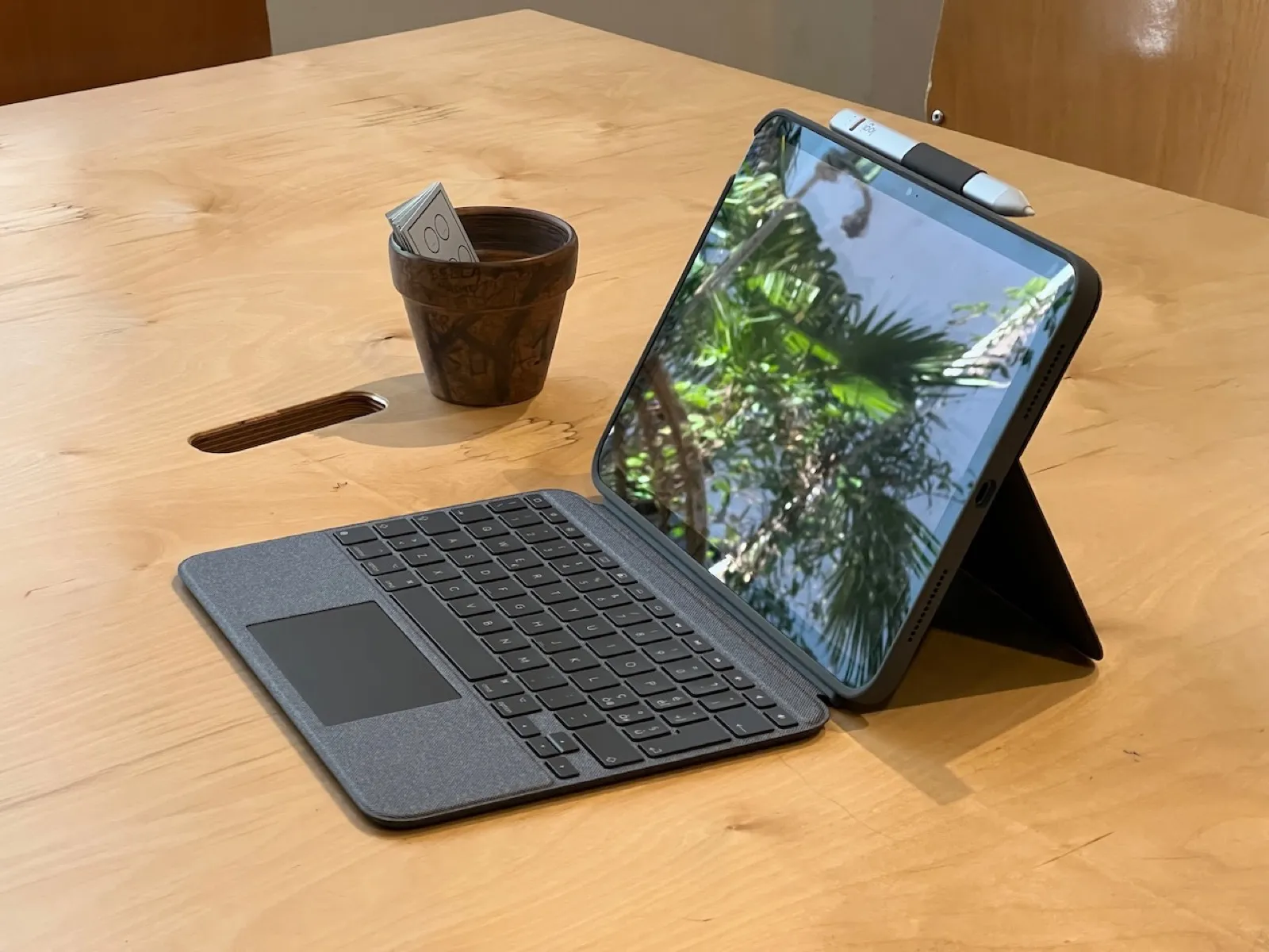 La nostra prova della Logitech Combo Touch per iPad 2022 La nostra prova della Logitech Combo Touch per iPad 2022