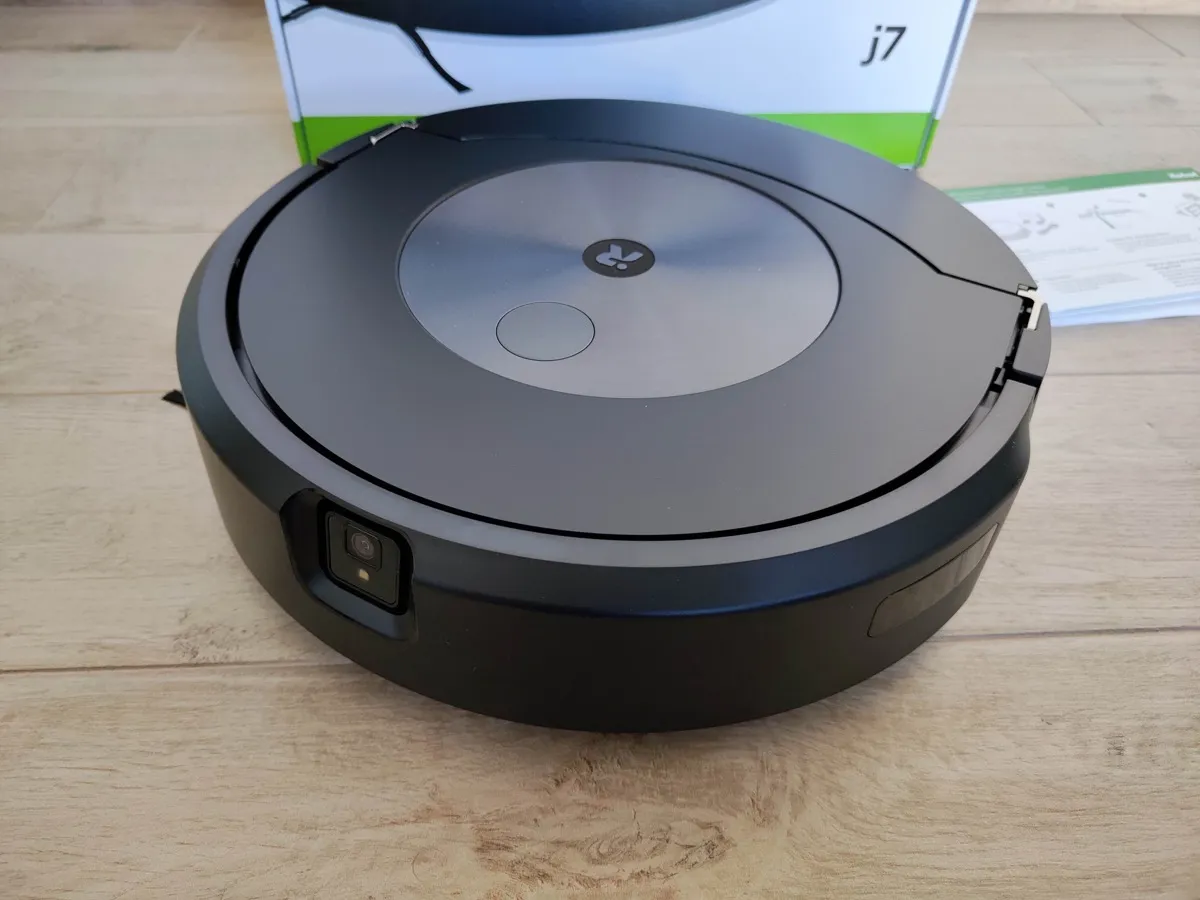 Recensione Roomba Combo j7, aspira e lava con il mocio retrattile