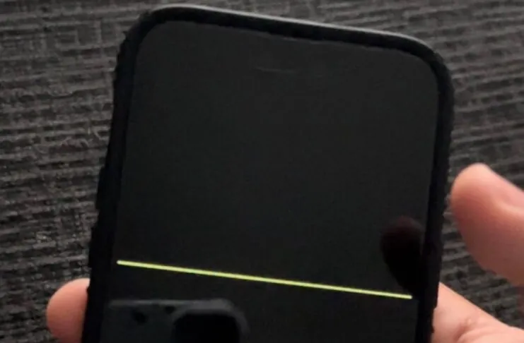 iPhone 14 Pro, alcuni mostrano linee lampeggianti all’avvio