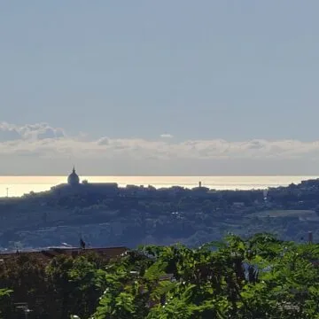 Recensione Vivo X80 Pro con tecnologia Zeiss, il top di gamma per chi ama la fotografia