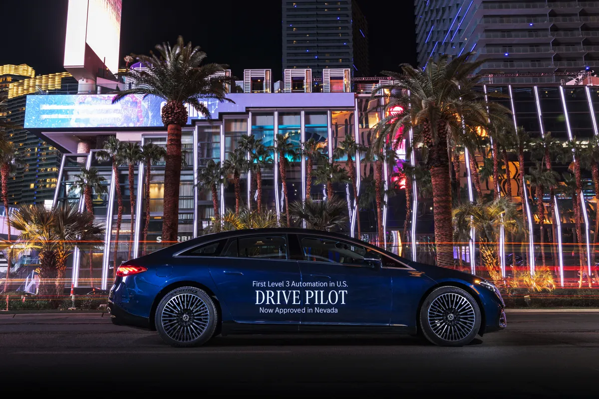 Mercedes supera Tesla, prima con guida autonoma livello 3 in USA Mercedes supera Tesla, prima con guida autonoma livello 3 in USA