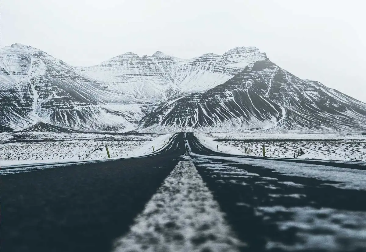 Un additivo per l’asfalto impedisce per anni la formazione di ghiaccio Un additivo per l’asfalto impedisce per anni la formazione di ghiaccio