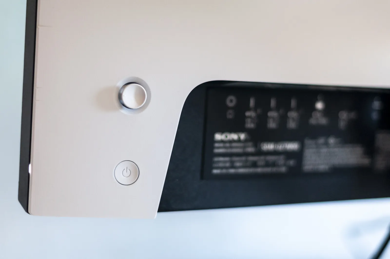 Recensione Sony Monitor INZONE M9, bellissimo anche per Mac ma attenti ai consumi Recensione Sony Monitor INZONE M9, bellissimo anche per Mac ma attenti ai consumi