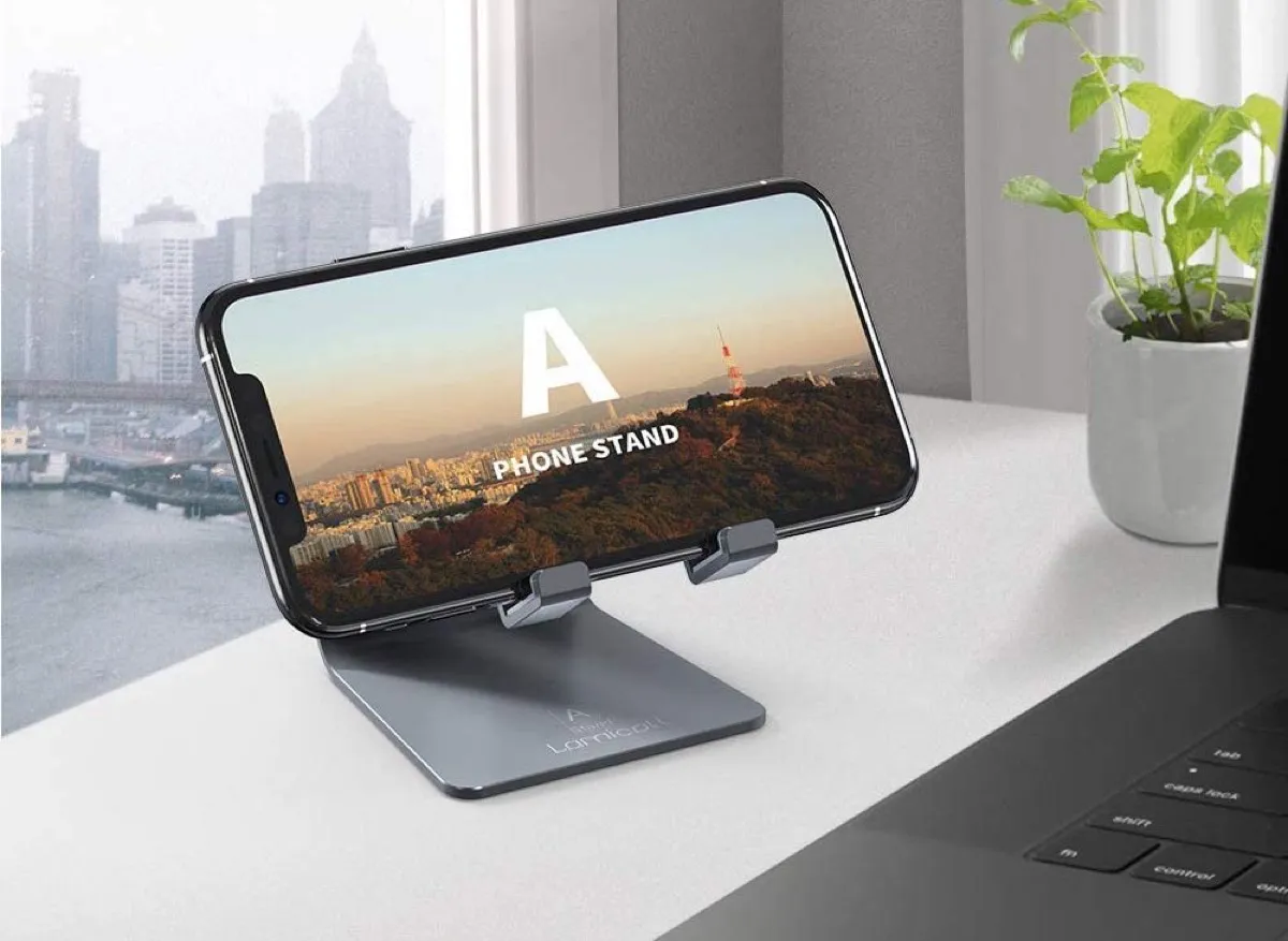 I migliori supporti da tavolo per iPhone I migliori supporti da tavolo per iPhone