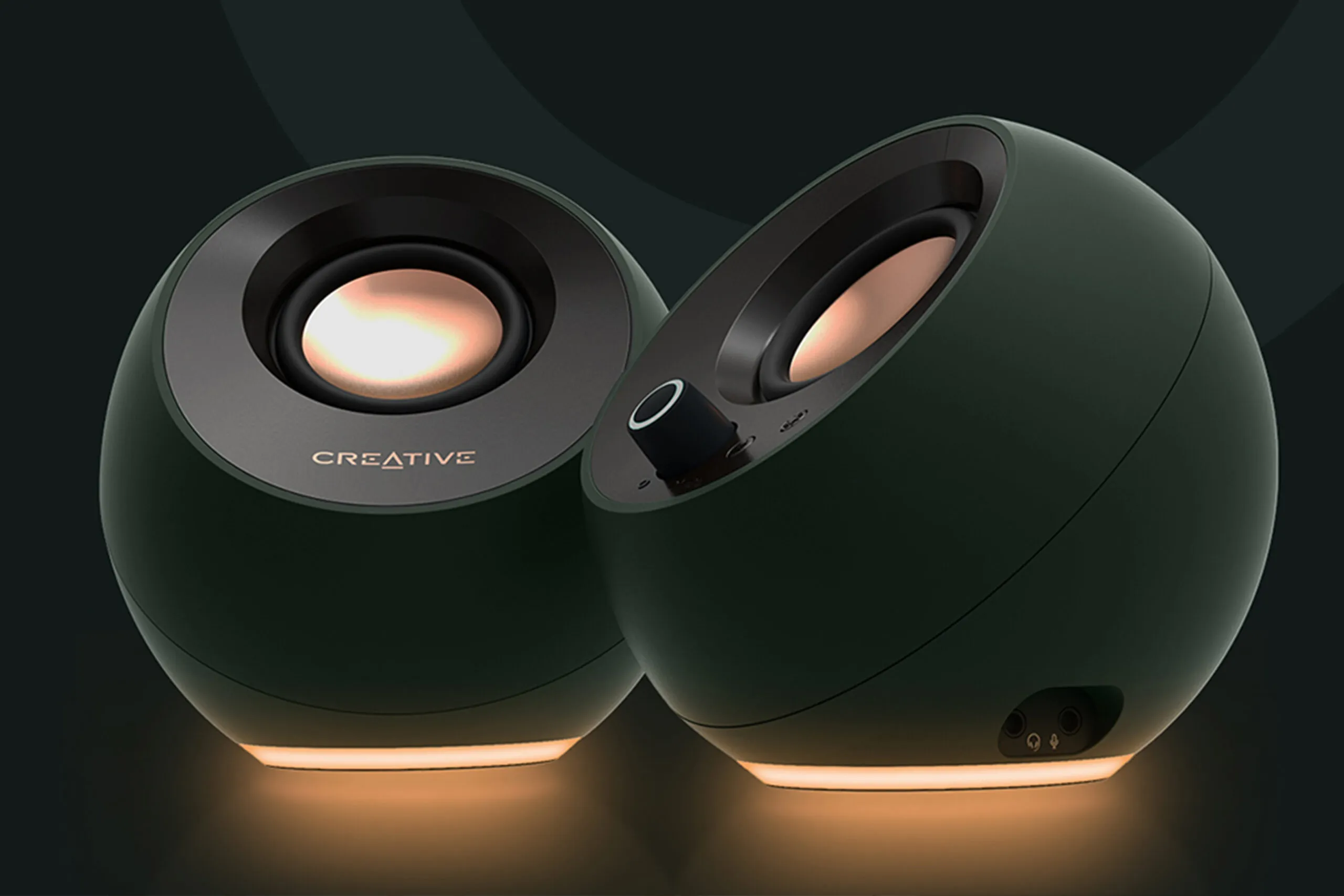 Recensione speaker Creative Pebble Pro, adesso suonano meglio (anche) al buio Recensione speaker Creative Pebble Pro, adesso suonano meglio (anche) al buio