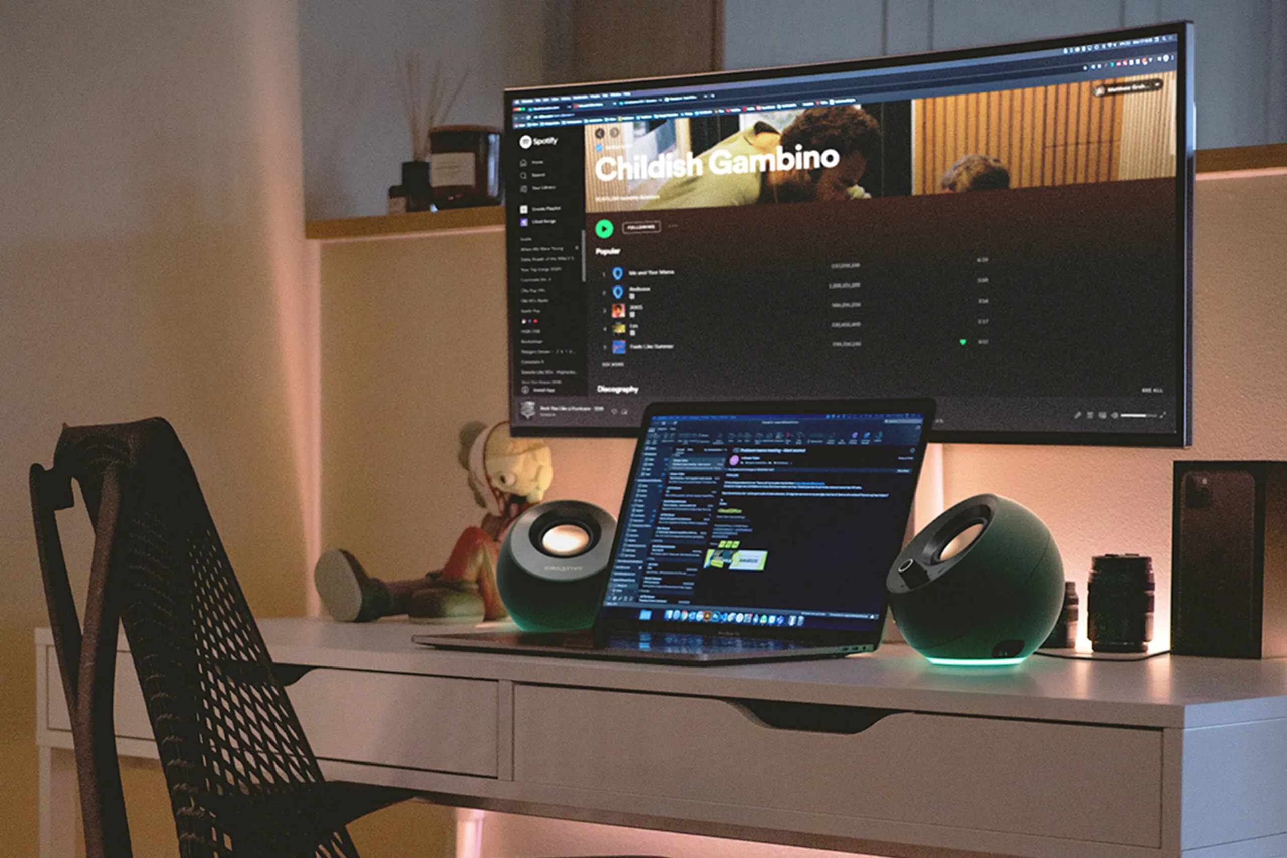 Recensione speaker Creative Pebble Pro, adesso suonano meglio (anche) al buio Recensione speaker Creative Pebble Pro, adesso suonano meglio (anche) al buio