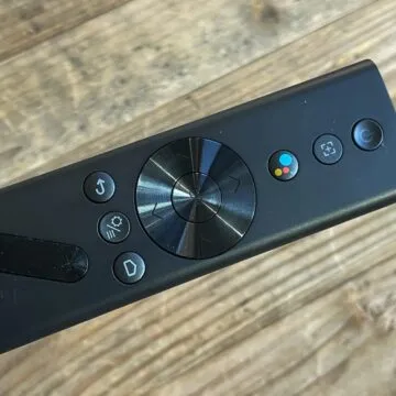 Recensione Proiettore XGIMI Mogo 2 Pro, il super versatile full HD da mettere nello zaino