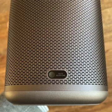 Recensione Proiettore XGIMI Mogo 2 Pro, il super versatile full HD da mettere nello zaino