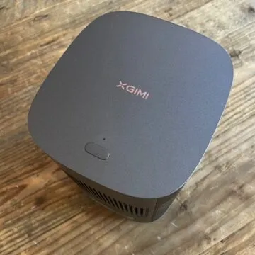 Recensione Proiettore XGIMI Mogo 2 Pro, il super versatile full HD da mettere nello zaino