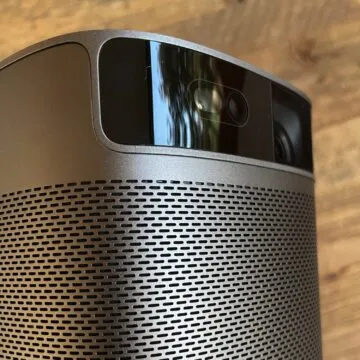 Recensione Proiettore XGIMI Mogo 2 Pro, il super versatile full HD da mettere nello zaino