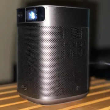 Recensione Proiettore XGIMI Mogo 2 Pro, il super versatile full HD da mettere nello zaino