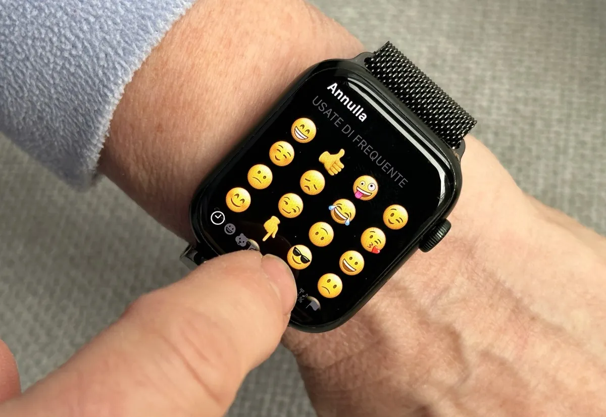 Come mandare emoji e memoji con Apple Watch Come mandare emoji e memoji con Apple Watch