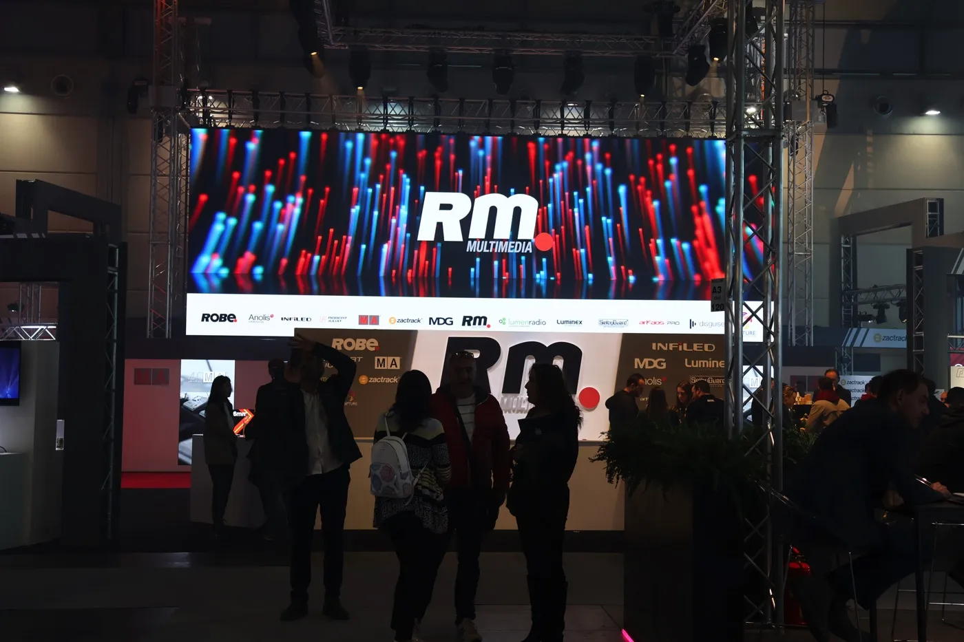 Ultimo giorno a MIRTECH 2023: in giro per gli stand