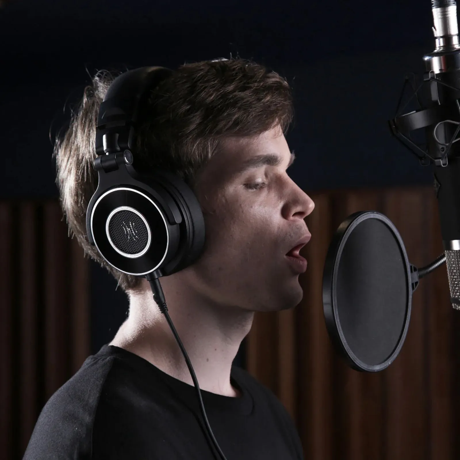 Recensione OneOdio Monitor 60, cuffie a filo ad alta risoluzione per lo studio (o per utenti esigenti) Recensione OneOdio Monitor 60, cuffie a filo ad alta risoluzione per lo studio (o per utenti esigenti)