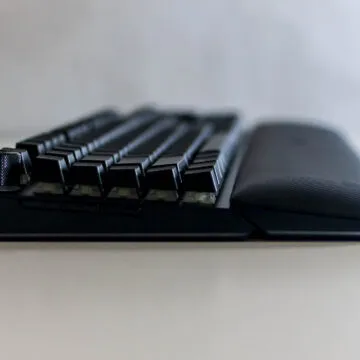 Recensione tastiera Razer Blackwidow V4 Pro, l’elite di Razer non è per tutti, ma un privilegio per pochi