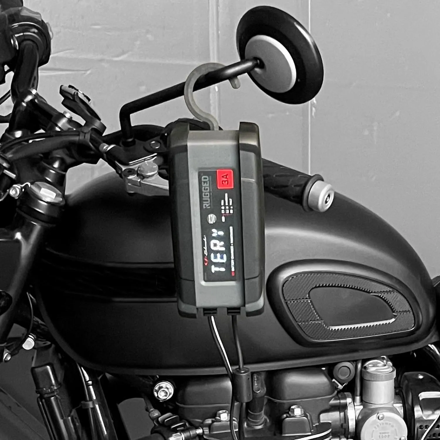 Caricabatteria smart, risvegliate le auto e le moto dal letargo invernale Caricabatteria smart, risvegliate le auto e le moto dal letargo invernale