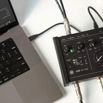L’interfaccia audio AX I/O ONE di IK Multimedia è pensata per i chitarristi