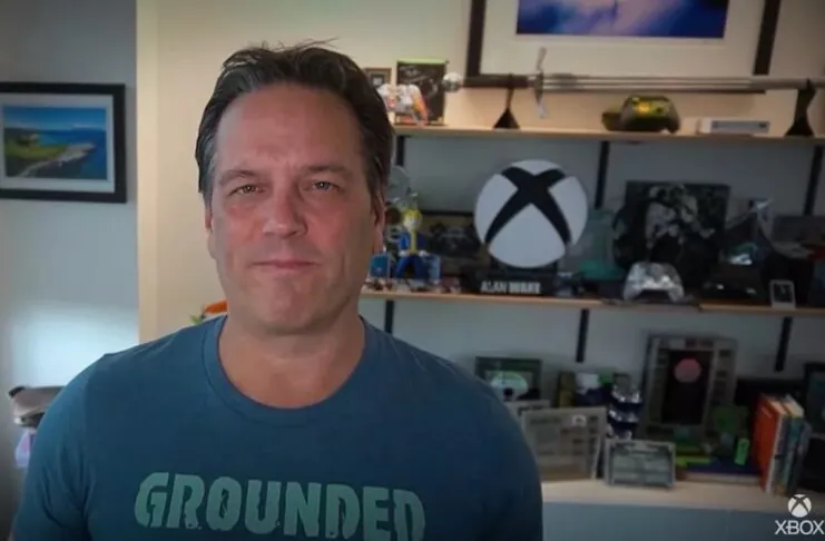 La mini Xbox Keystone appare di nuovo alle spalle di Phil Spencer