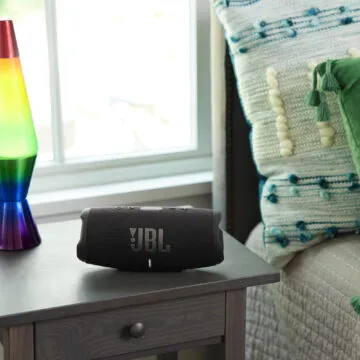 Da JBL speaker portatili e auricolari per la colonna sonora dell’estate
