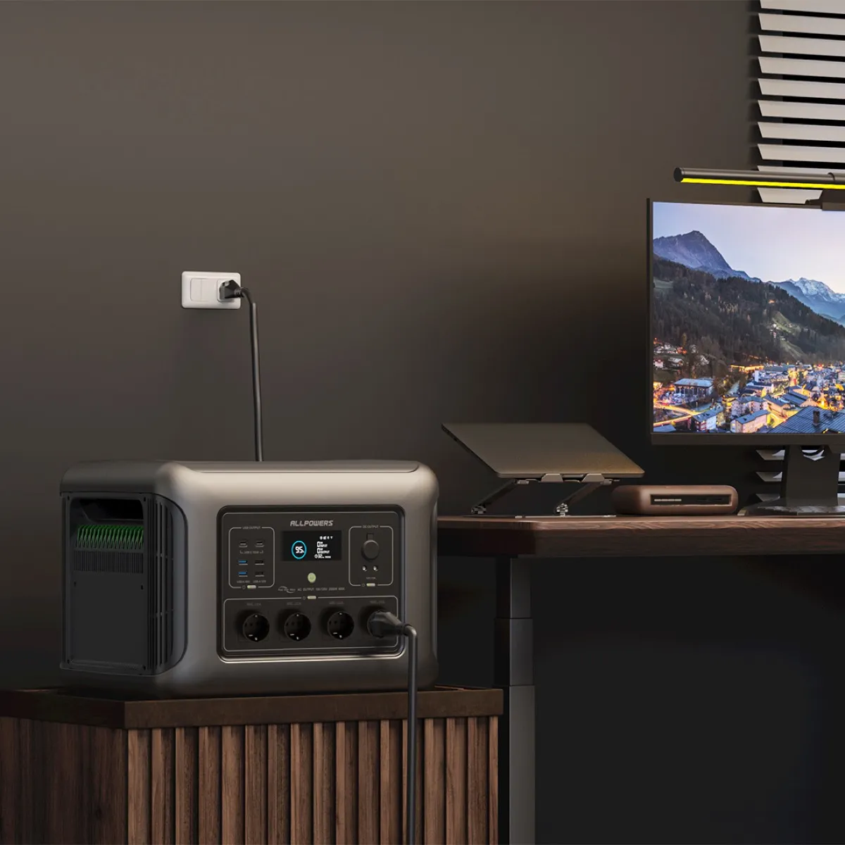 Allpowers R2500, stazione energetica portatile in sconto di 300 euro Allpowers R2500, stazione energetica portatile in sconto di 300 euro