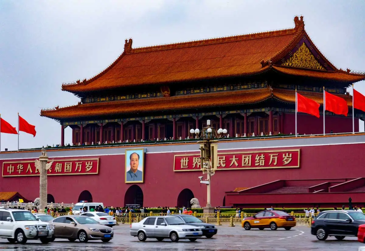 Cina, stretta sugli sviluppatori di app estere costringerà molti a lasciare App Store Cina, stretta sugli sviluppatori di app estere costringerà molti a lasciare App Store