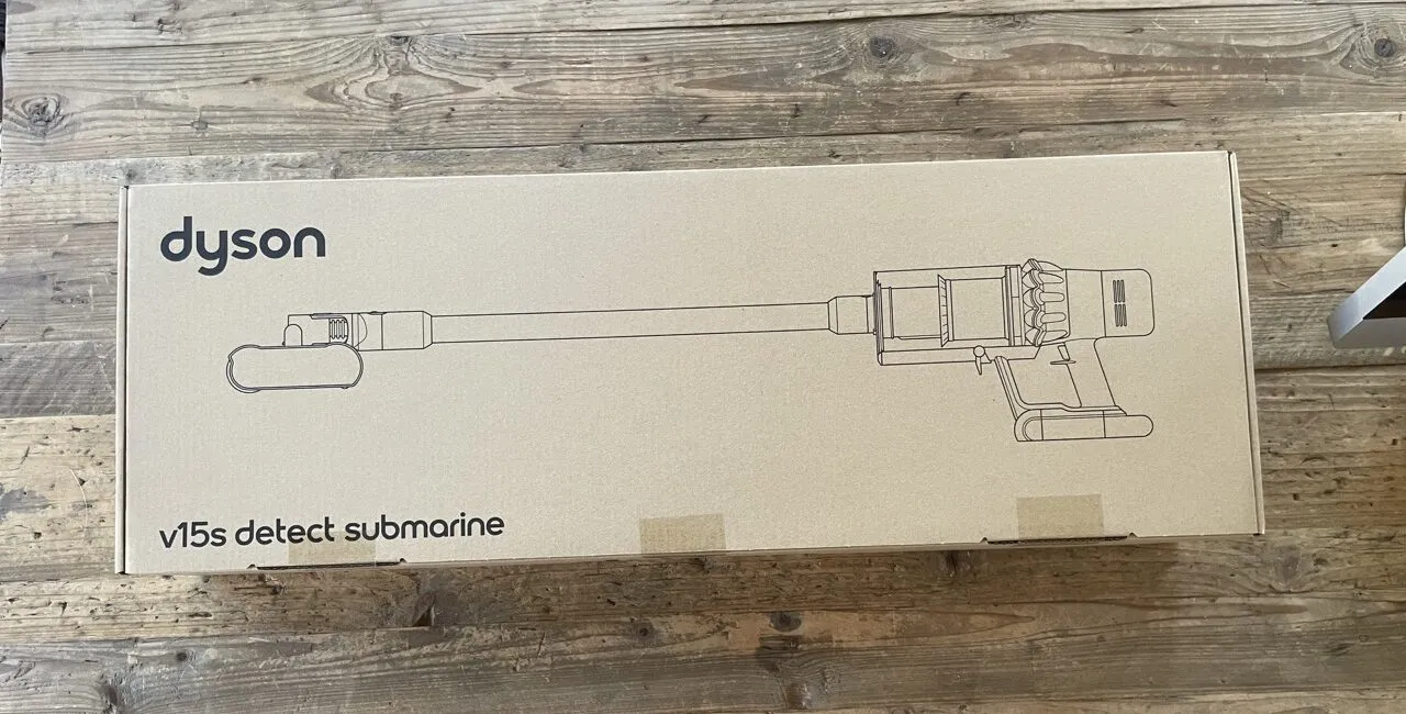 Dyson Submarine: ora il Dyson lava anche il pavimento Dyson Submarine: ora il Dyson lava anche il pavimento