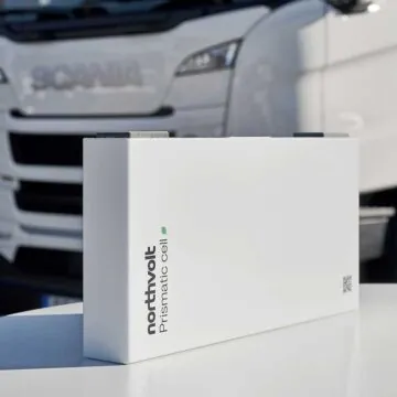 Scania, in funzione nuova fabbrica per assemblaggio batterie