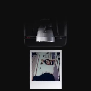 Polaroid I-2 l’istantanea torna con messa a fuoco automatica e controlli manuali