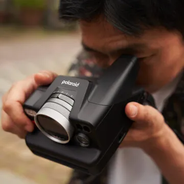 Polaroid I-2 l’istantanea torna con messa a fuoco automatica e controlli manuali