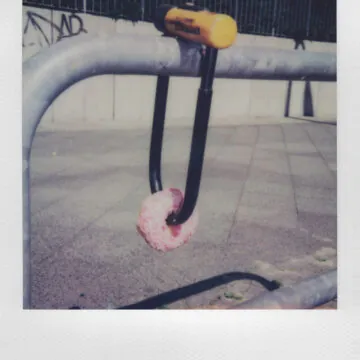 Polaroid I-2 l’istantanea torna con messa a fuoco automatica e controlli manuali