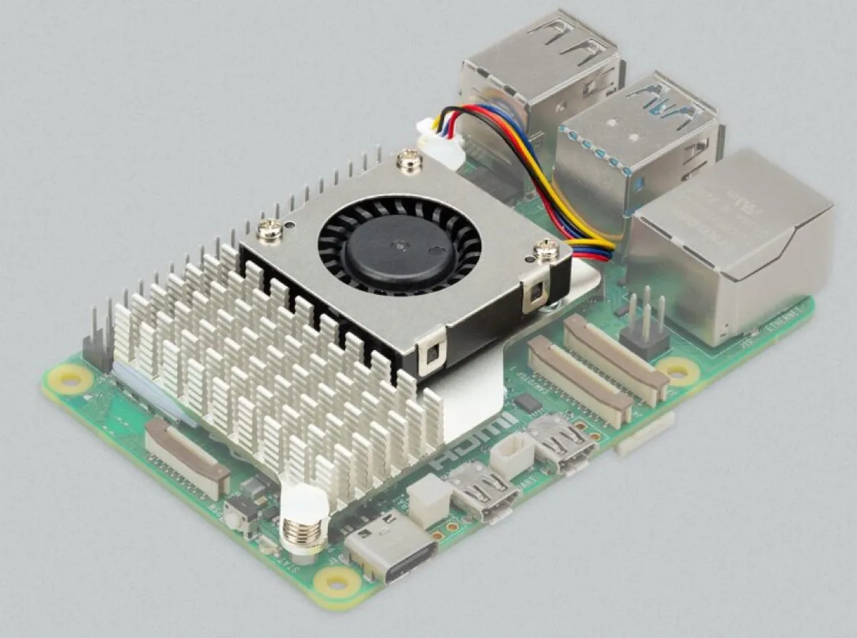 Raspberry Pi 5, gioie e dolori del nuovo micro computer su scheda Raspberry Pi 5, gioie e dolori del nuovo micro computer su scheda