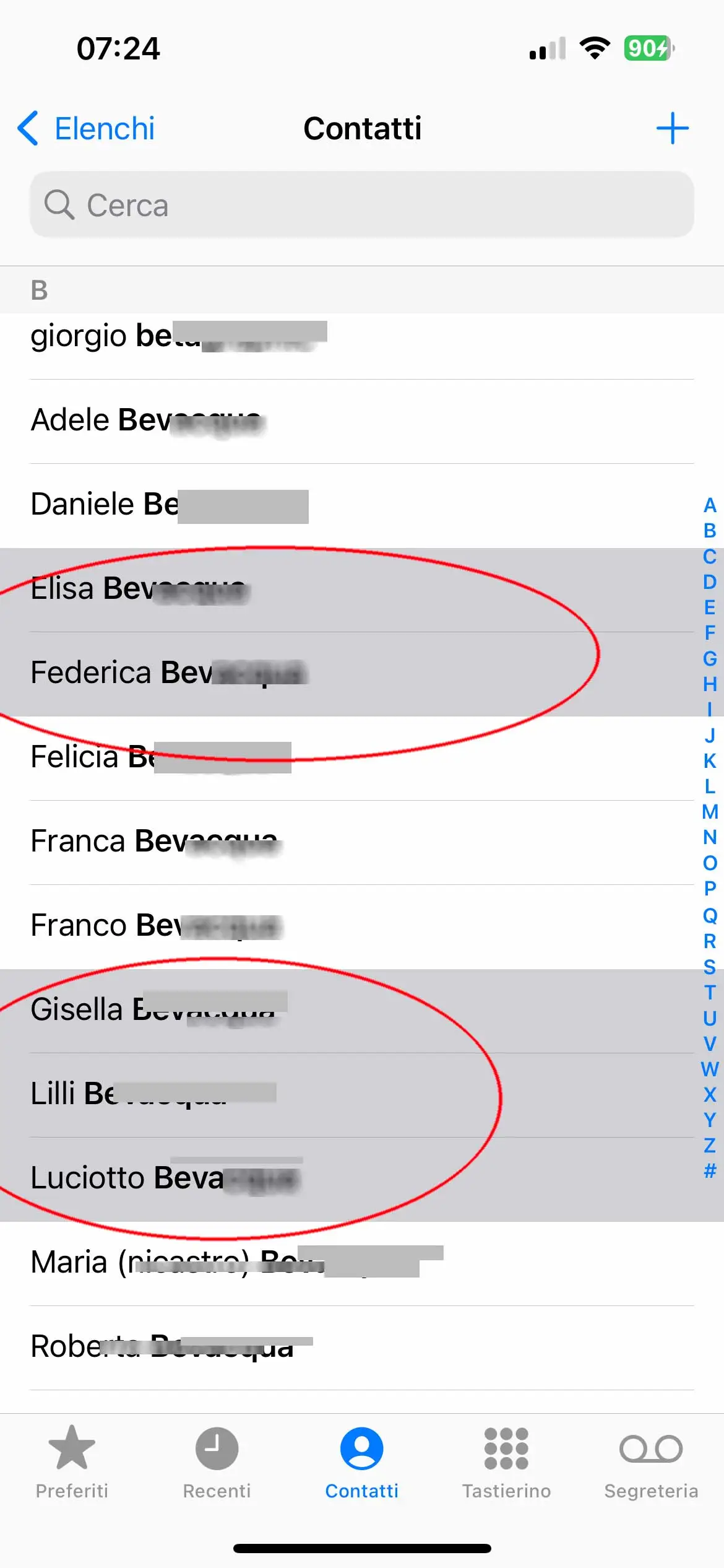 Come cancellare più elementi contemporanemente dai Contatti di iPhone Come cancellare più elementi contemporanemente dai Contatti di iPhone