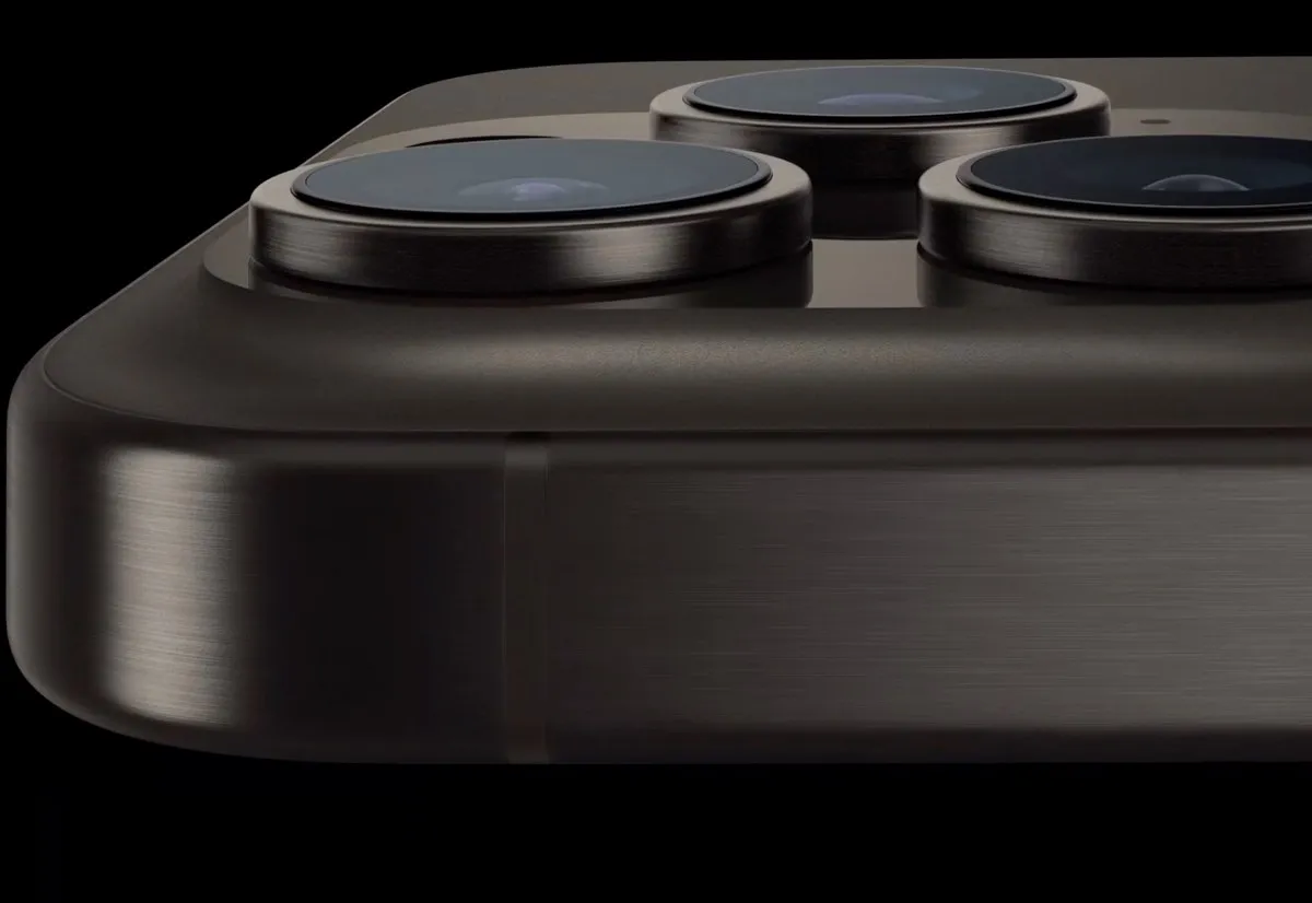 iPhone 15 Pro e iPhone 15 Ultra, le quattro novità (più una) che cambiano tutto iPhone 15 Pro e iPhone 15 Ultra, le quattro novità (più una) che cambiano tutto