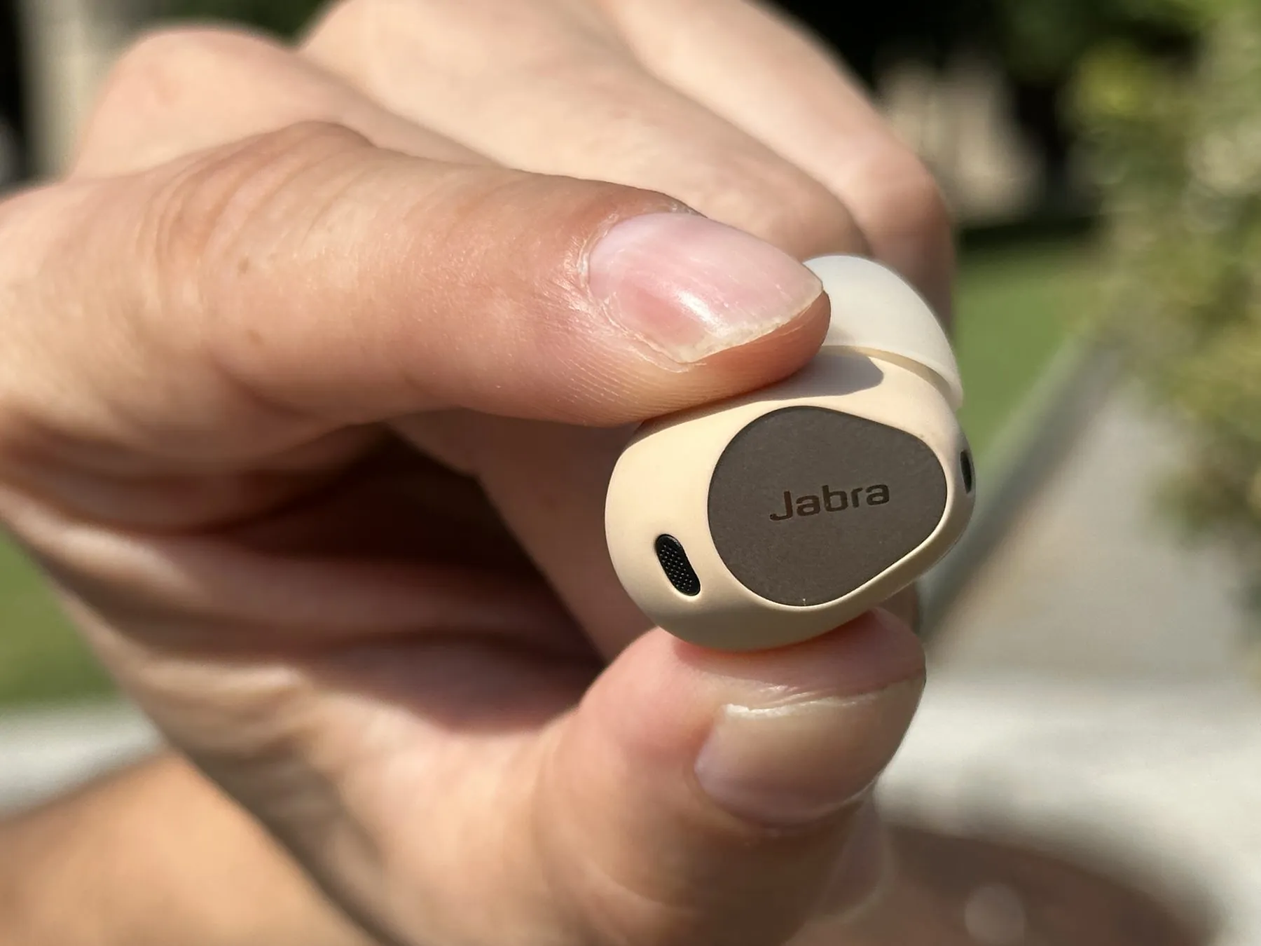 Recensione auricolari Jabra Elite 10, musica e comodità Recensione auricolari Jabra Elite 10, musica e comodità