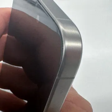 Sono arrivati gli iPhone 15 e 15 Pro, primo contatto